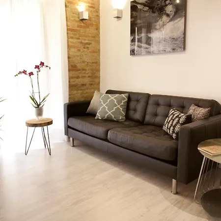Authentic Charming Apartment/wifi/air Conditioning Daire Valensiya
