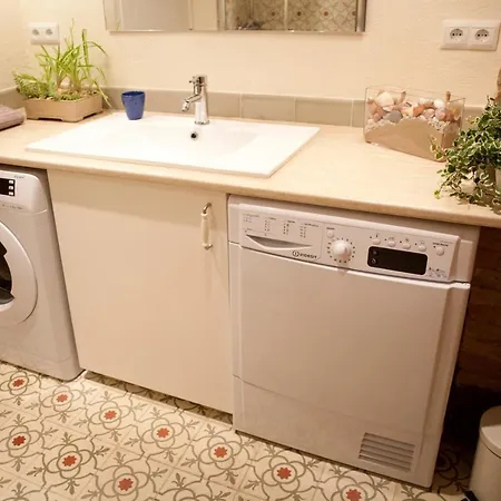 Authentic Charming Apartment/wifi/air Conditioning *