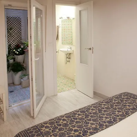 Authentic Charming Apartment/wifi/air Conditioning Valencia