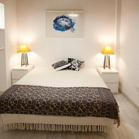 Authentic Charming Apartment/wifi/air Conditioning Apartament