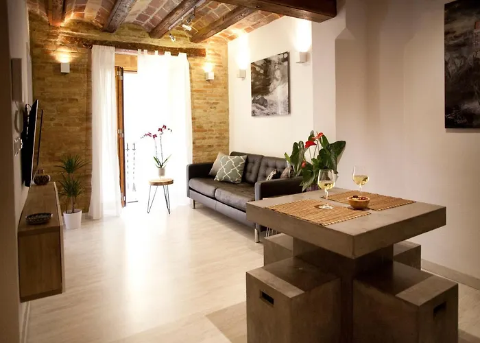 Apartament Authentic Charming Apartment/wifi/air Conditioning *