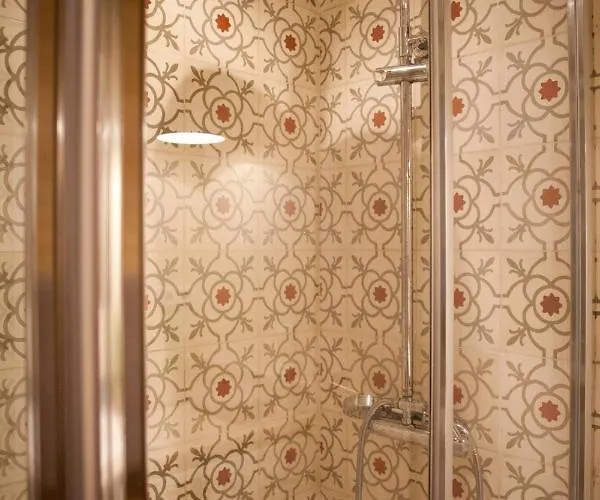 Authentic Charming Apartment/wifi/air Conditioning Apartament